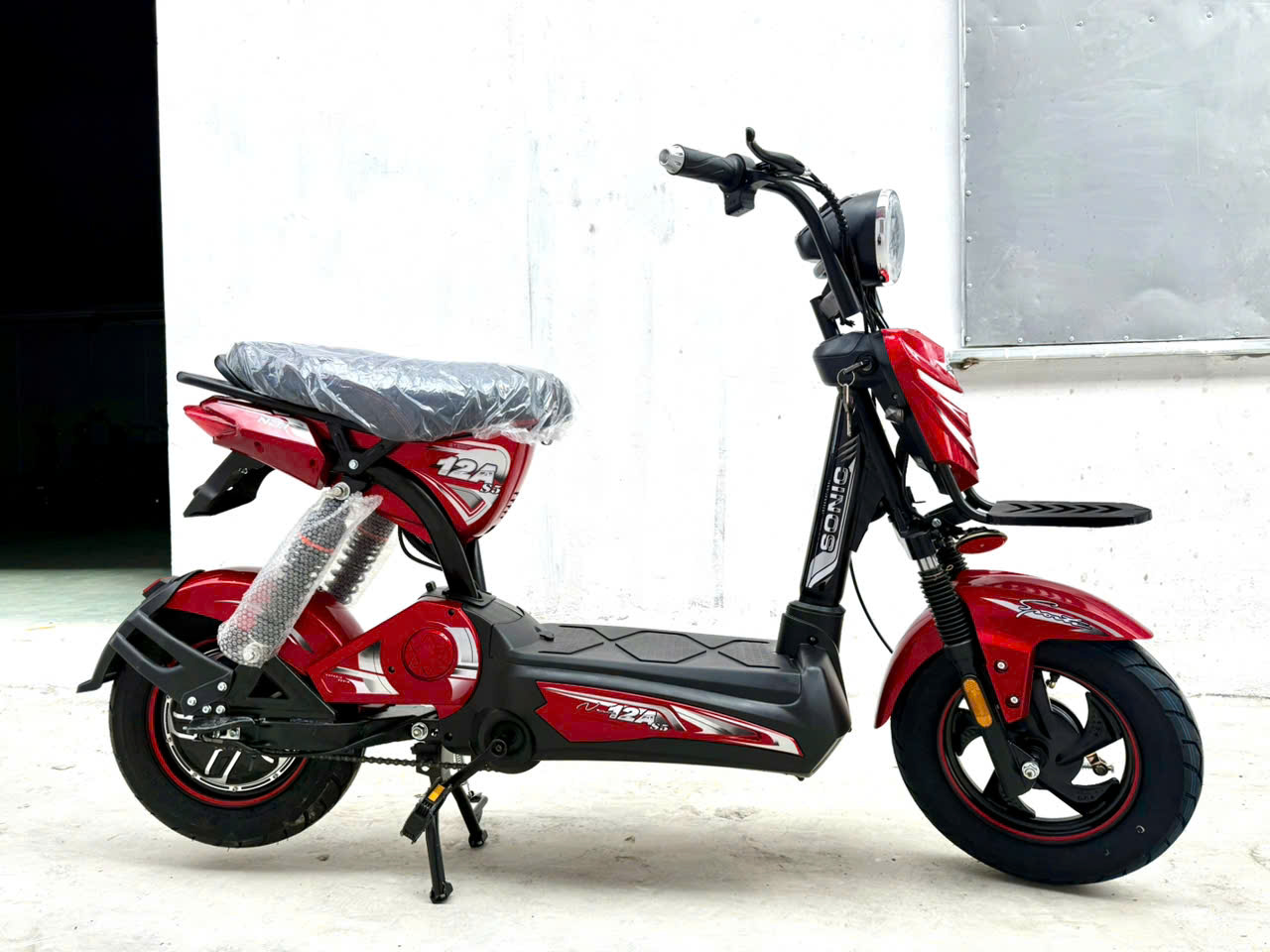 Ảnh Xe điện M133s bình ắc quy 20A có bàn đạp