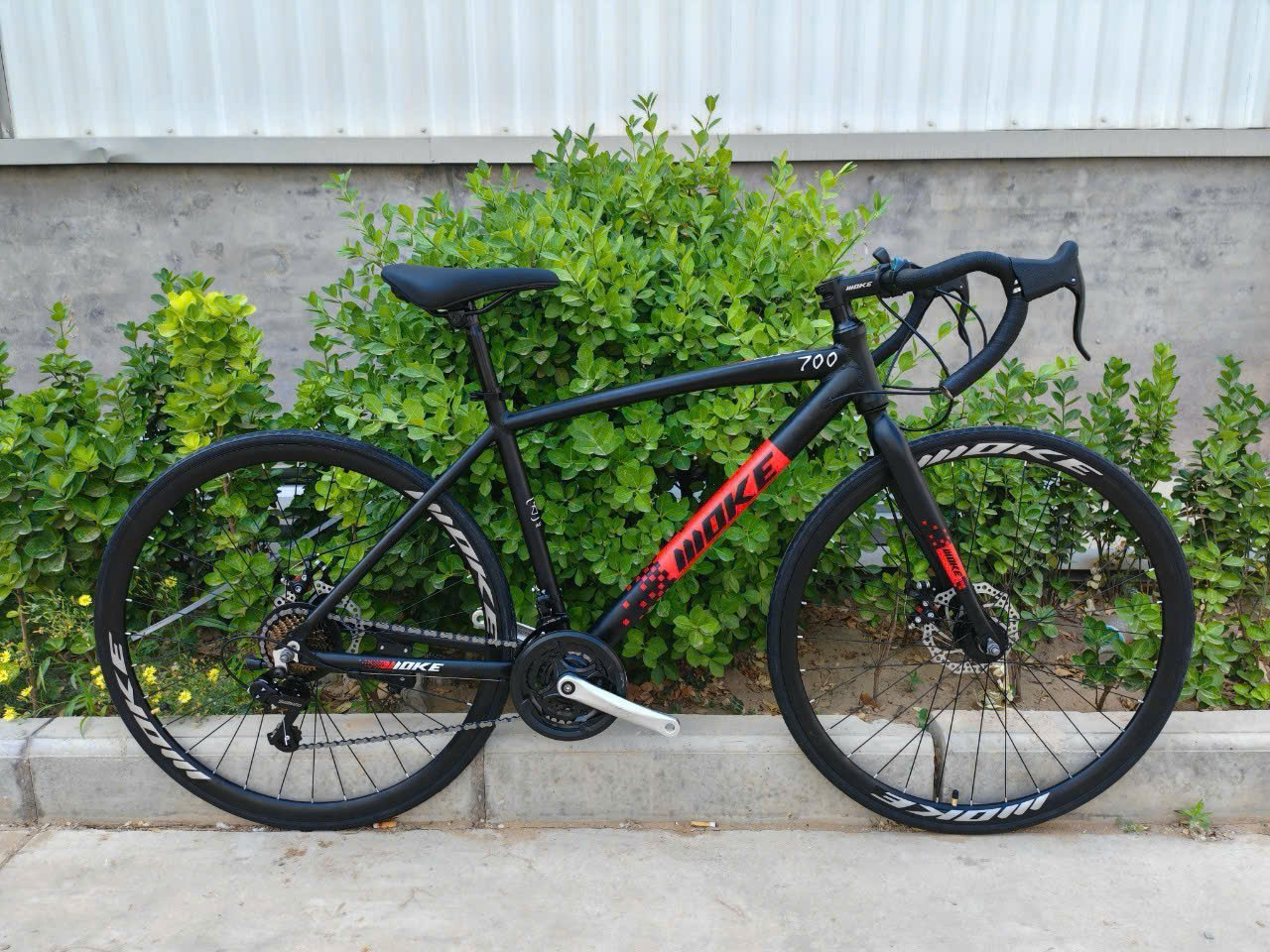 Ảnh Xe đạp thể thao tay cong MOKE M3